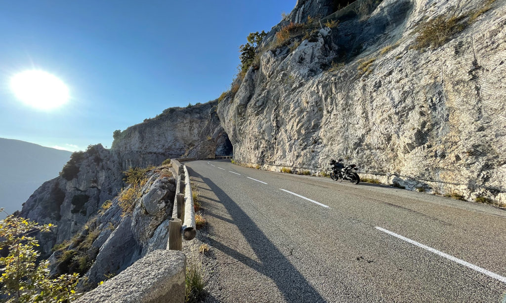 balade moto en direction de Gréolières Les Neiges