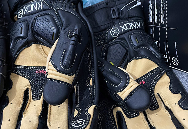 gant de moto racing Knox haut de gamme
