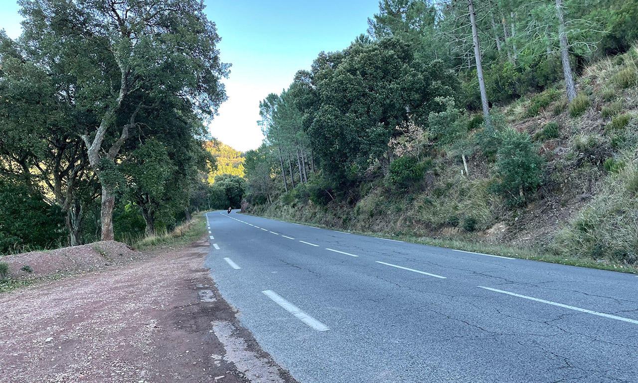 route à moto dans le Var