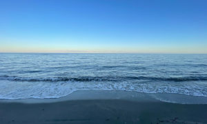 Plage d'Aléria, en Corse