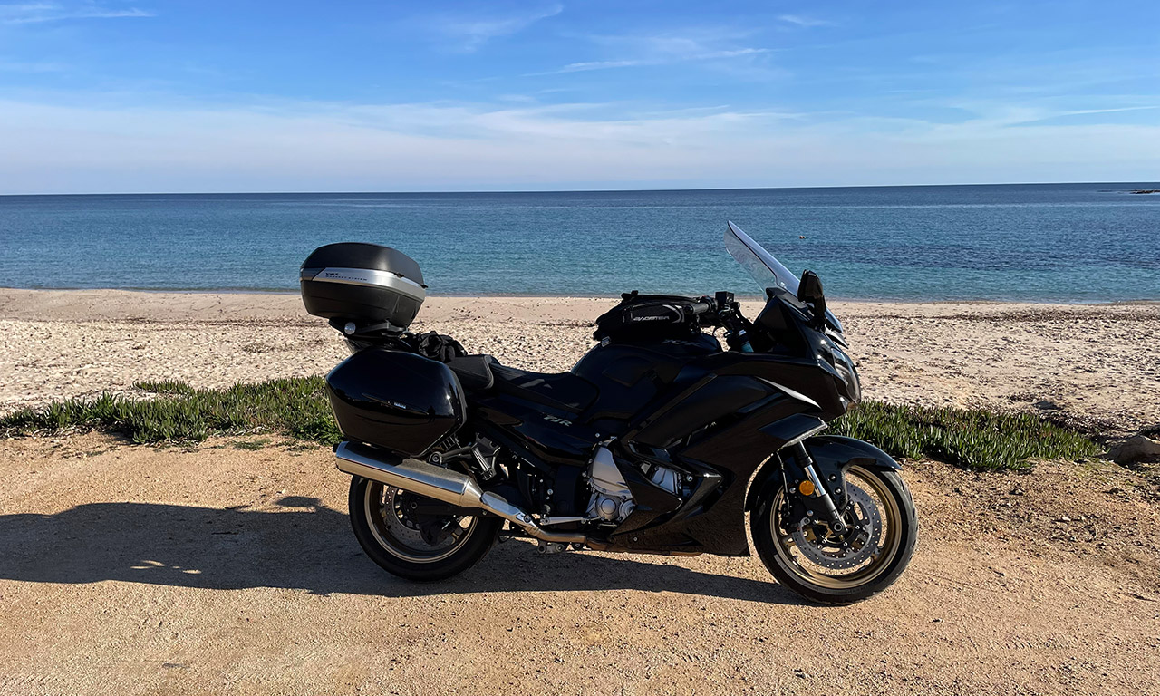 Moto routière, idéale pour aller se balader sur plusieurs jours à moto