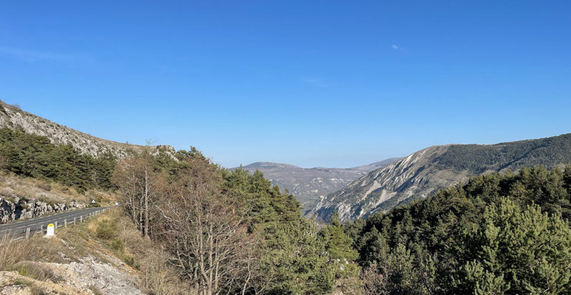 Balade moto au coeur des montagnes des Alpes Maritimes