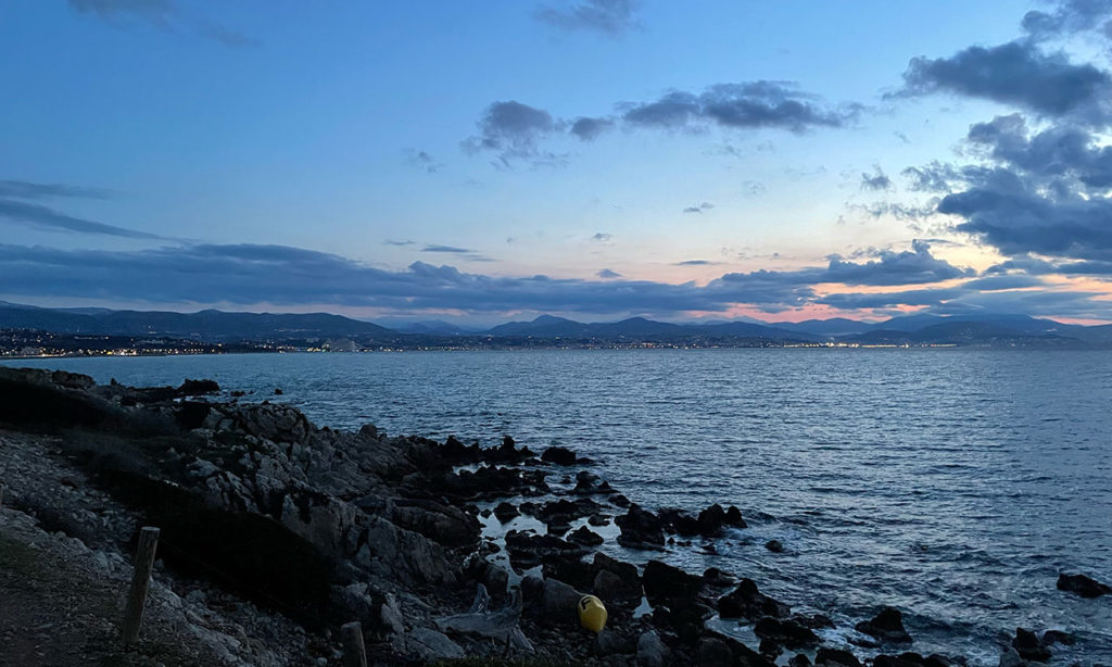 Cap d'Antibes, vue sur la baie de Nice