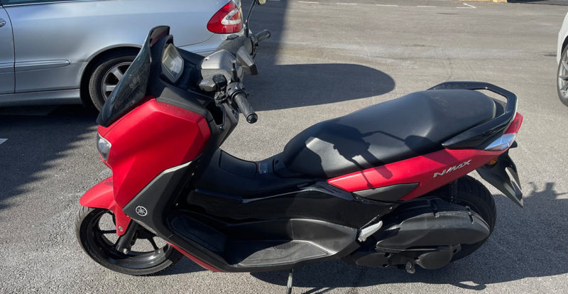 Scooter NMAX rouge 3021