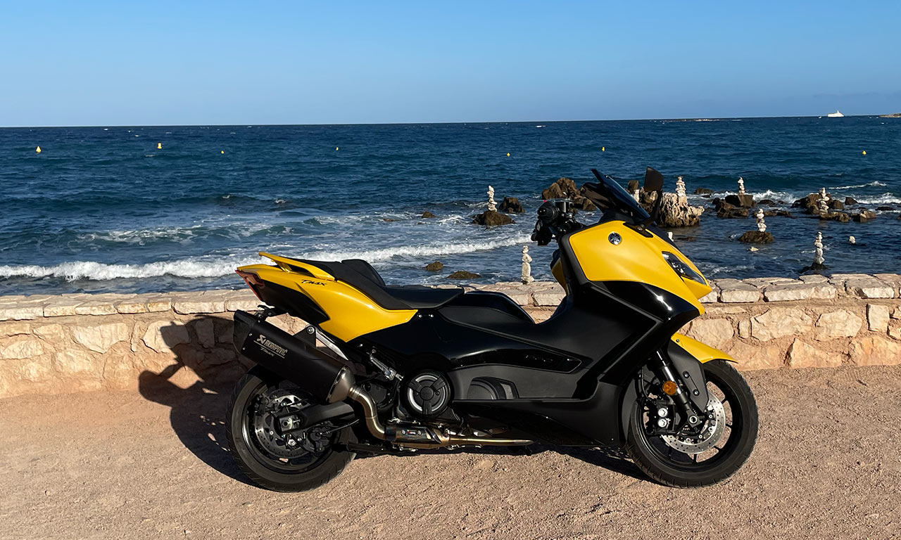 Rodage TMAX 2022 : bilan 1000km prise en main