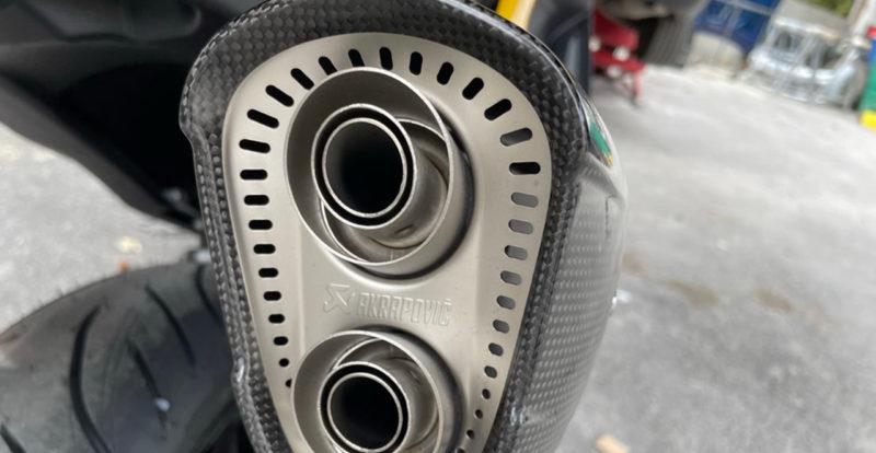 Akrapovic TMAX