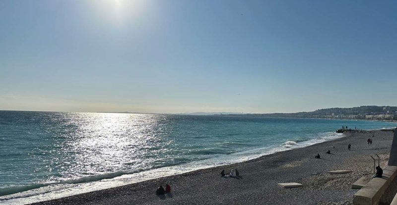 Vue mer depuis la Promenade des Anglais de Nice