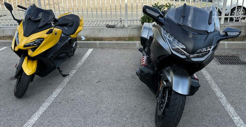 Tmax ou Bagger DCT Gold Wing ?