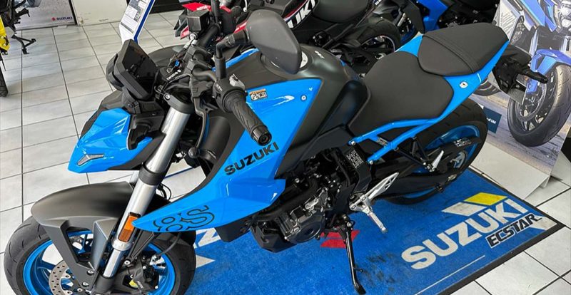 Suzuki GSX-8S