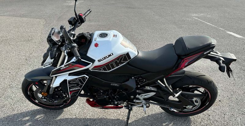 GSXS 950 avec support de plaque