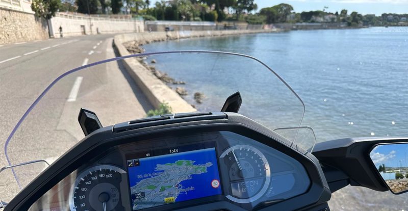 Le Cap d'Antibes à moto Honda Goldwing