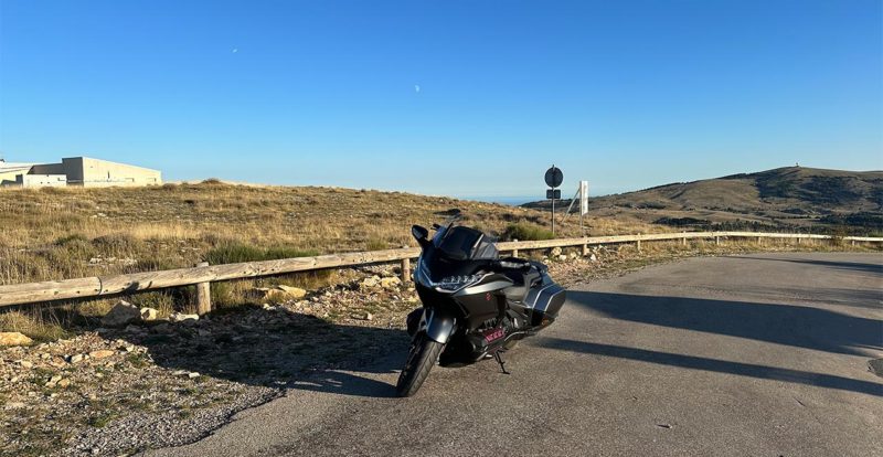 Balade moto en direction de Caussols