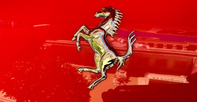 Cheval cabré de Ferrari