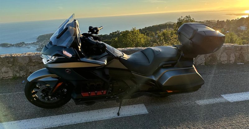 Balade moto Goldwing Grande Corniche vers Monaco depuis Nice