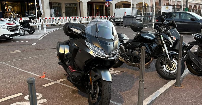 Se garer à moto sur Monaco