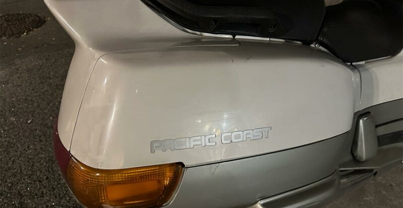 Honda Pacific Coast blanche