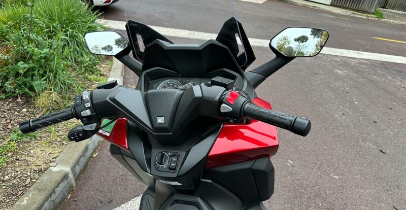 A bord du Forza 350 de chez Honda