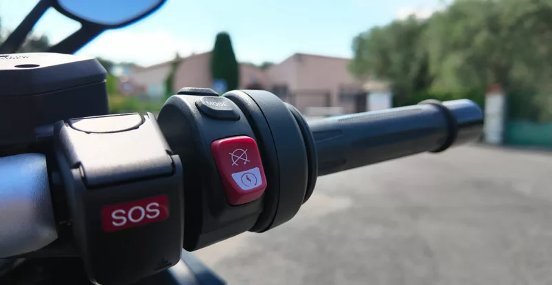 comodo droit K16GT 2025 avec bouton SOS