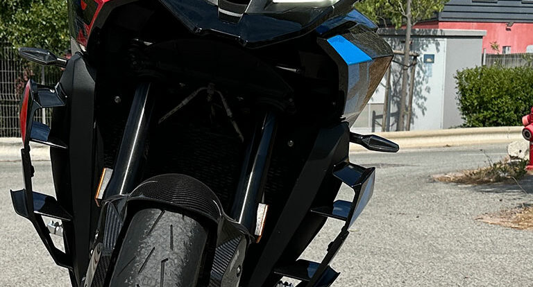 feu avant M1000XR