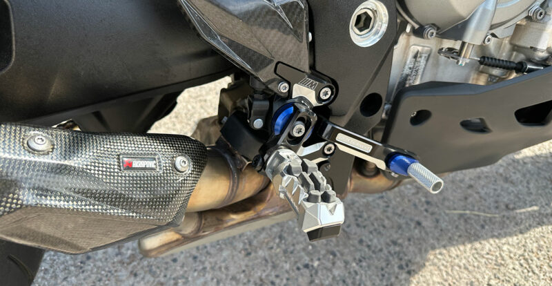 repose pied M1000XR