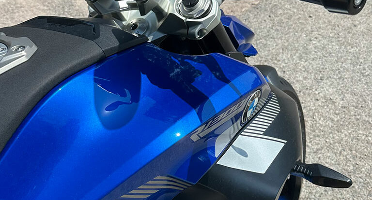 Au guidon du R1300R