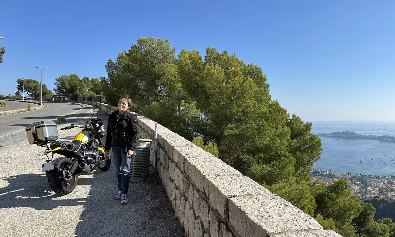 Céline, balade moto Jazt.com sur Nice