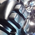 Comodo sur un Fat Bob Harley Davidson