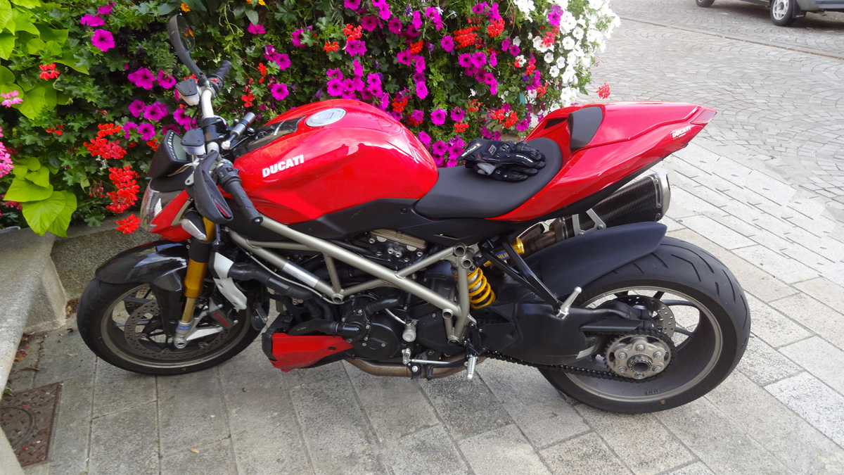 Place de parking moto à Guéméné sur Scorff