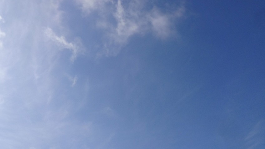 ciel bleu en ce dimanche 21 avril 2013