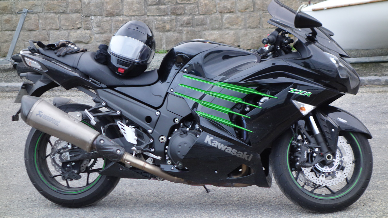 Kawasaki ZZR 1400 et Silencieux Akrapovic de David Jazt