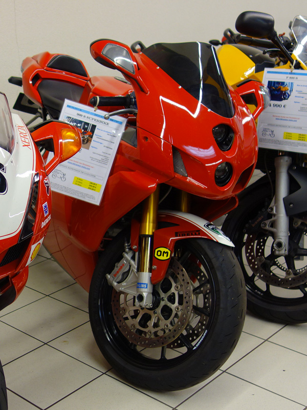 Ducati 999S à la Roche sur Yon