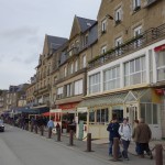 le port de Cancale et ses restaurants et bars vue mer