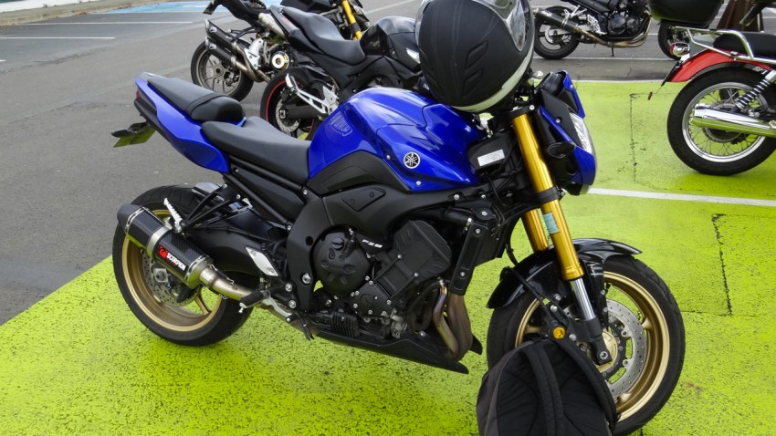 Yamaha FZ8