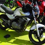 Kawasaki ER5 : moto idéale pour commencer
