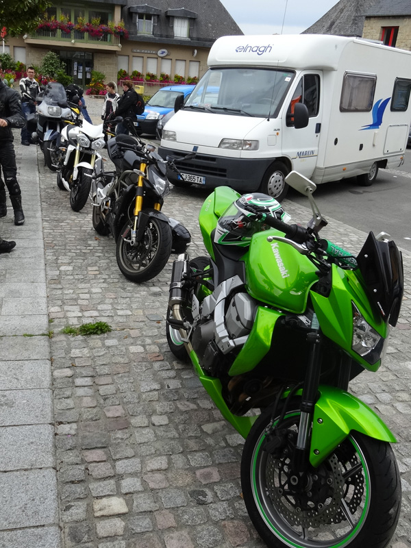 balade moto entre passionné de 2 roues 