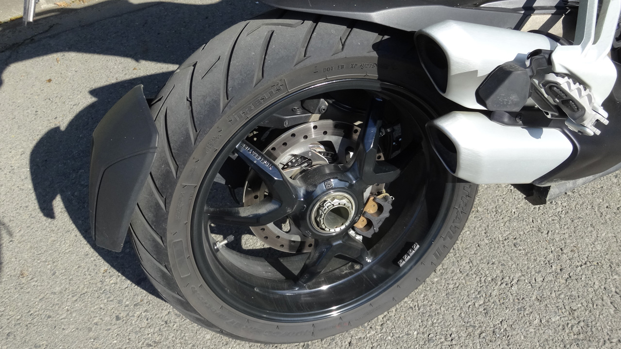 monobras sur le Multistrada 1200 S