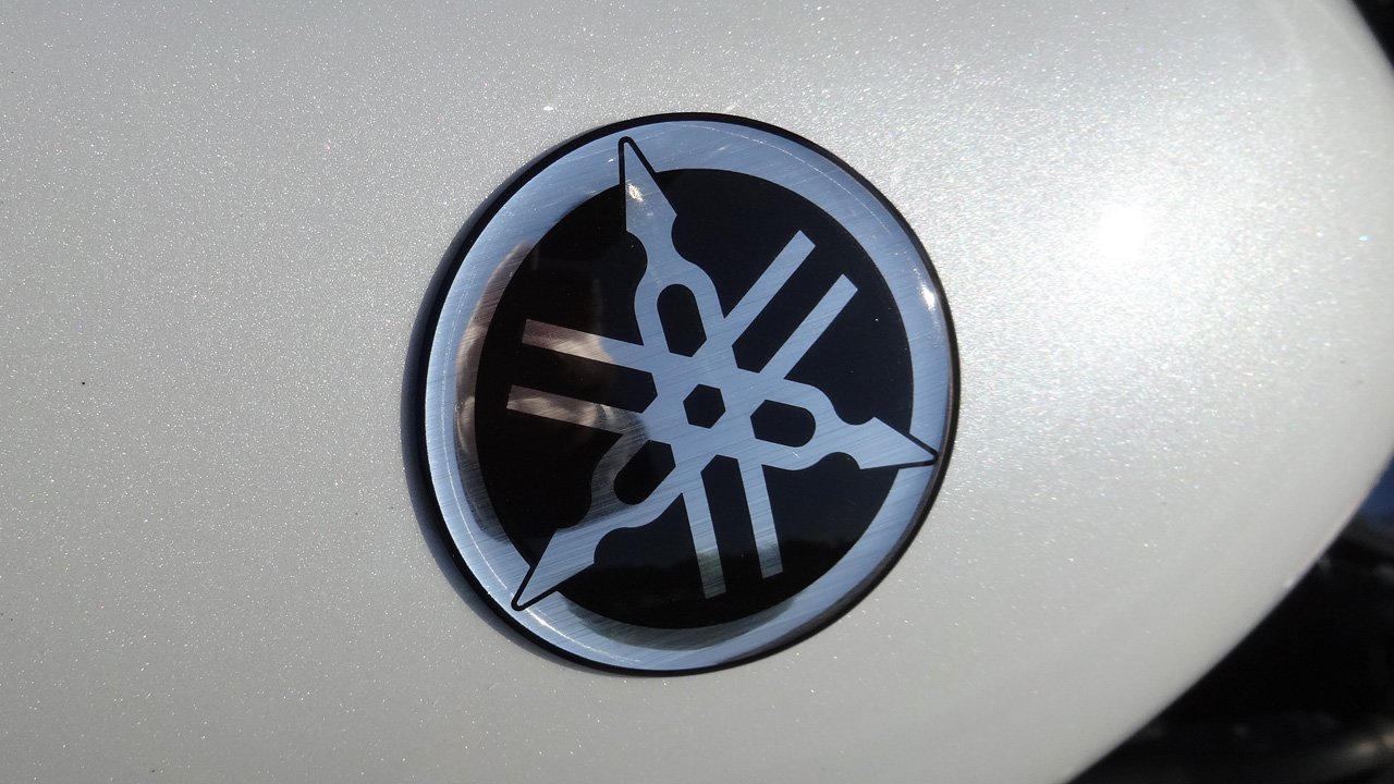 logo yamaha