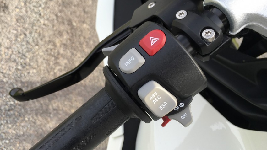 poignée gauche du K1300S