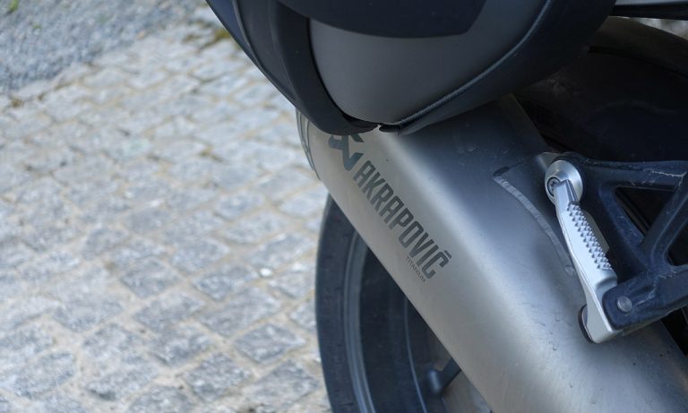 silencieux akrapovic K1300R et K1300S