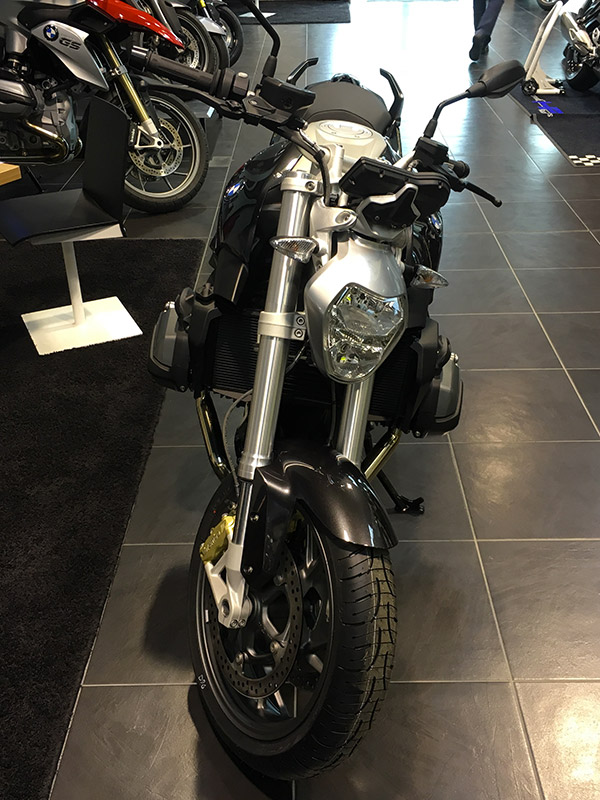 grosse moto Allemande bicylindres