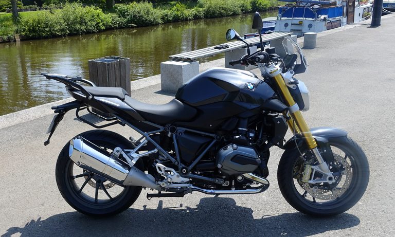 R1200R finition pro