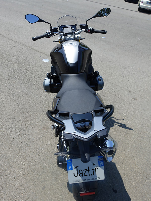 au guidon de la moto de David Jazt