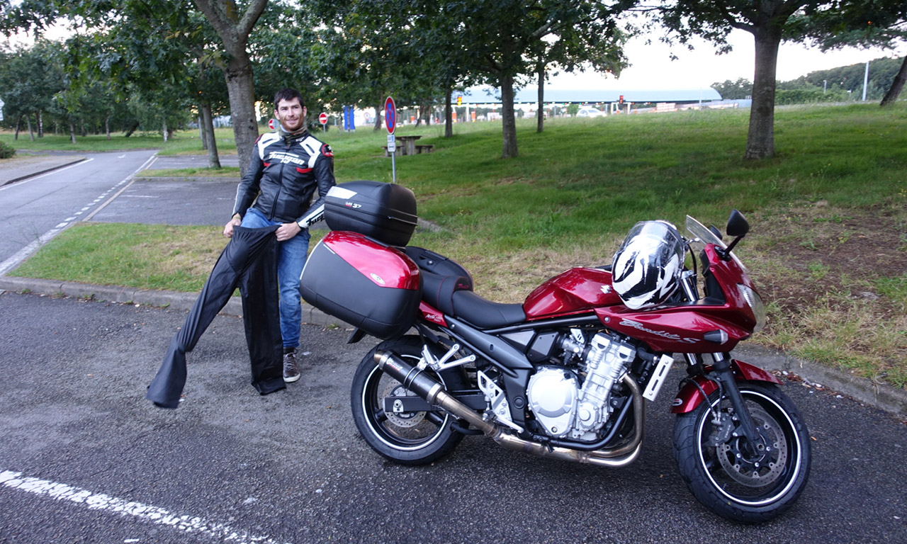 on enfile le pantalon de pluie, malheureusement !