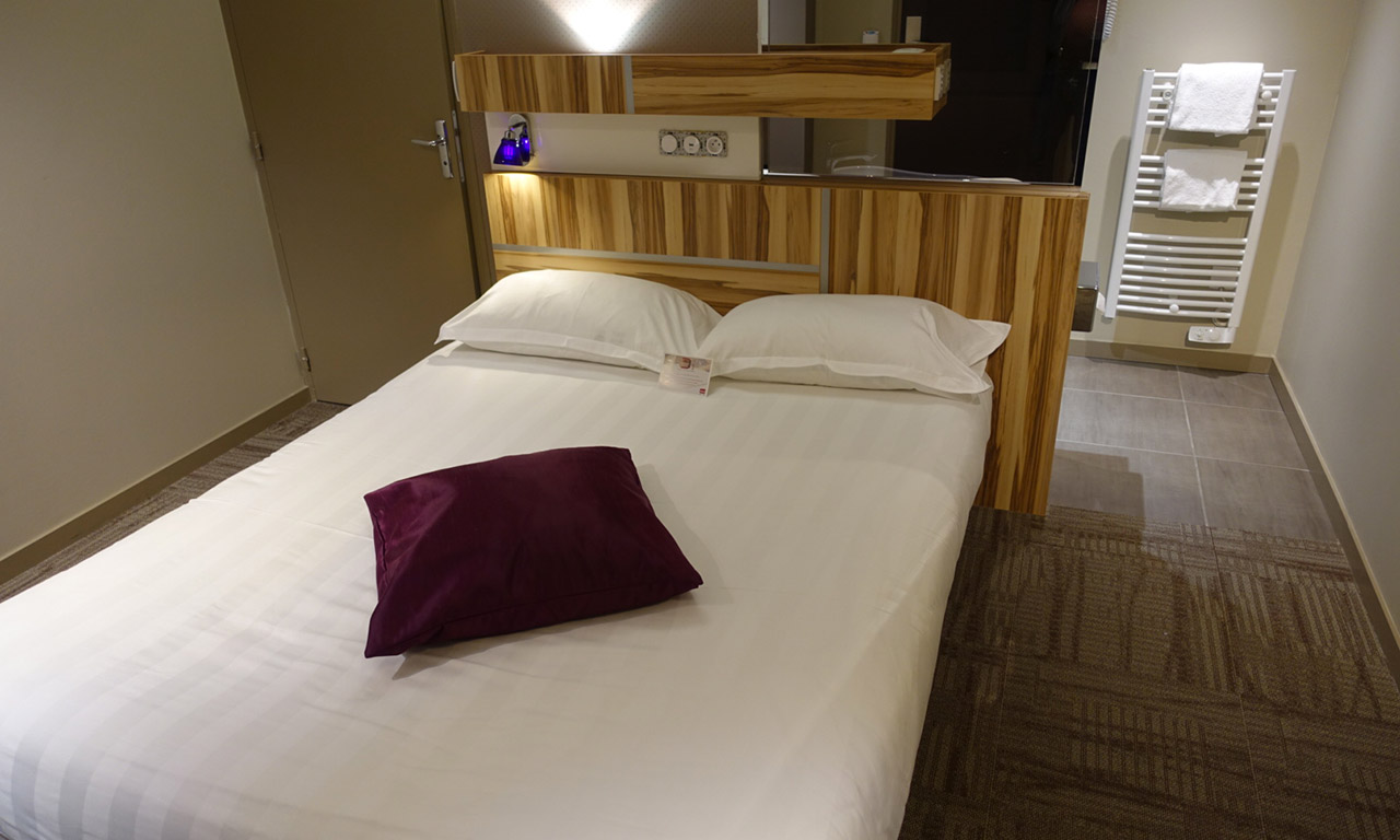 jolie chambre d'hôtel à Aurillac