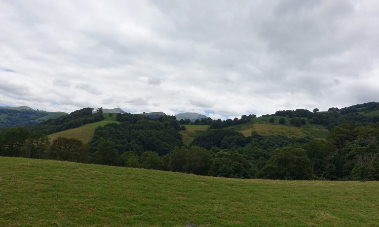 campagne montagne dans le sud ouest de la France