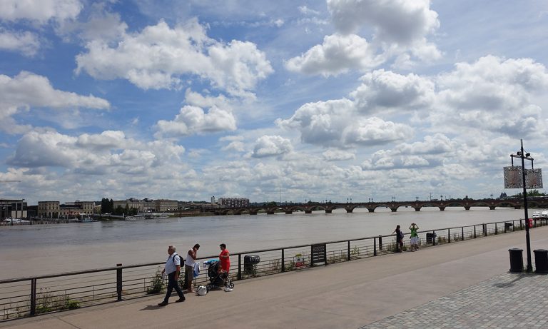 les bords de l'eau à Bordeaux
