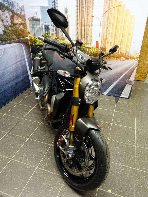 Ducati Monster 1200 S 2017 gris
