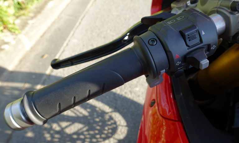 poignée moto 1299 S