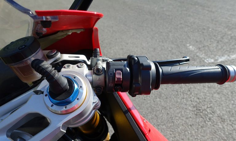 poignée droite Panigale 1299
