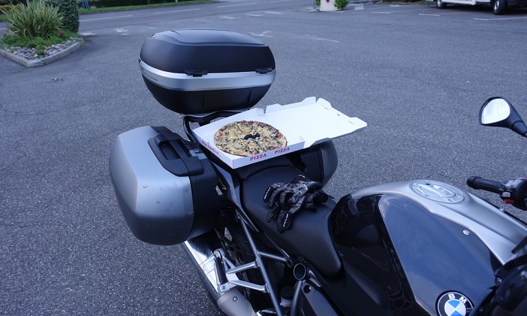 pizza et moto = le bonheur